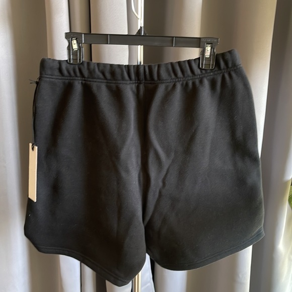 ESSENTIALS• Fear of God lounge/ track shorts• NWT - Picture 2 of 6